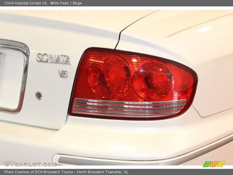 White Pearl / Beige 2004 Hyundai Sonata V6