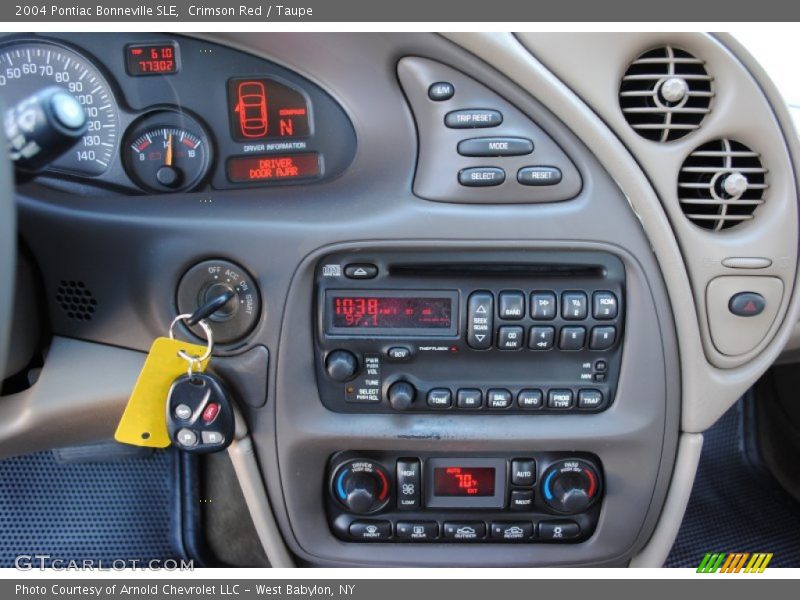 Controls of 2004 Bonneville SLE