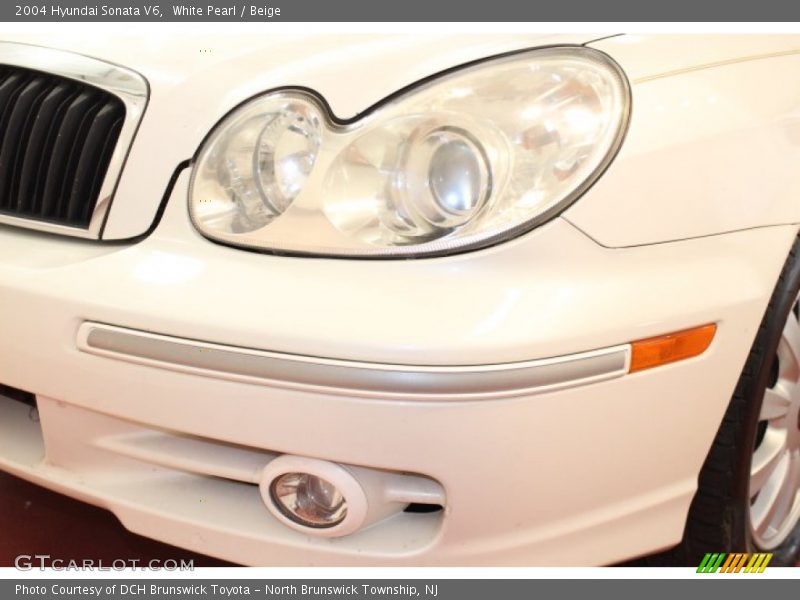 White Pearl / Beige 2004 Hyundai Sonata V6