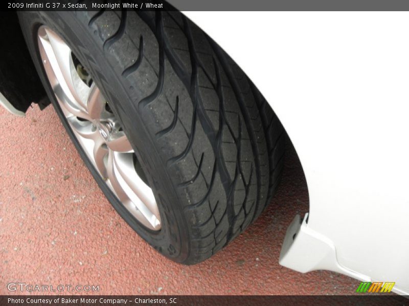 Moonlight White / Wheat 2009 Infiniti G 37 x Sedan