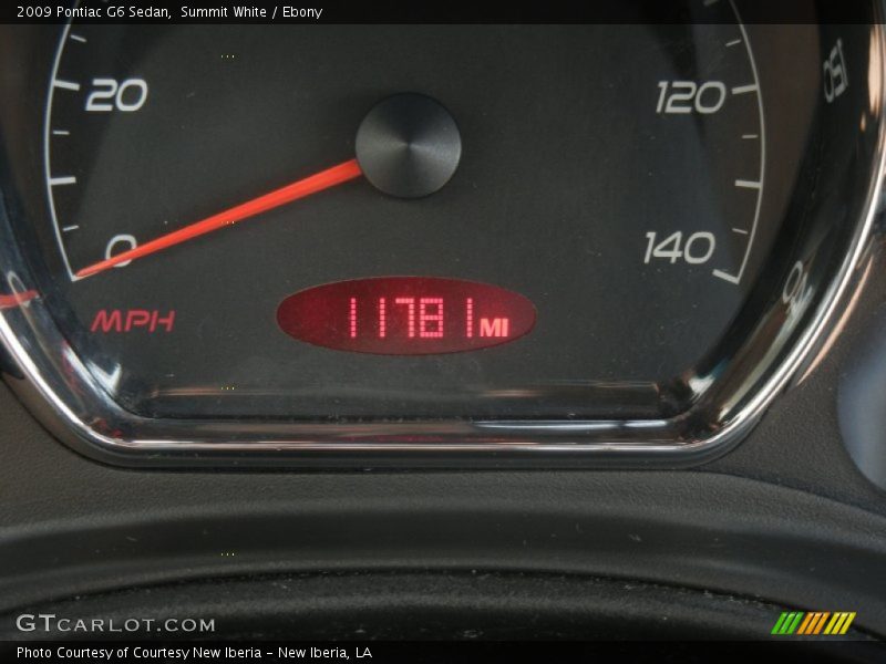Summit White / Ebony 2009 Pontiac G6 Sedan