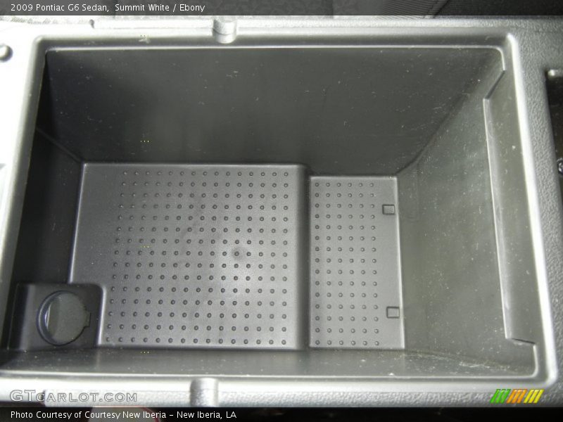 Summit White / Ebony 2009 Pontiac G6 Sedan