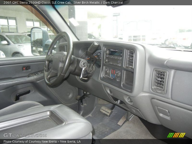 Silver Birch Metallic / Dark Charcoal 2007 GMC Sierra 2500HD Classic SLE Crew Cab