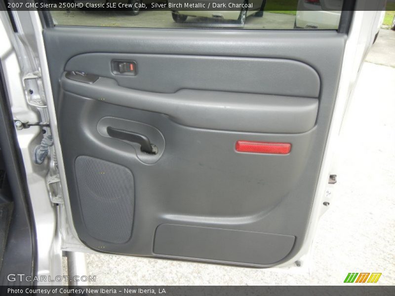 Silver Birch Metallic / Dark Charcoal 2007 GMC Sierra 2500HD Classic SLE Crew Cab