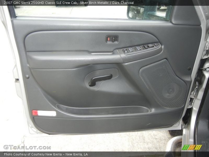 Silver Birch Metallic / Dark Charcoal 2007 GMC Sierra 2500HD Classic SLE Crew Cab