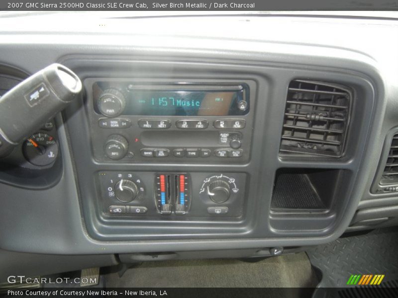Silver Birch Metallic / Dark Charcoal 2007 GMC Sierra 2500HD Classic SLE Crew Cab