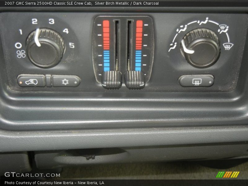 Silver Birch Metallic / Dark Charcoal 2007 GMC Sierra 2500HD Classic SLE Crew Cab