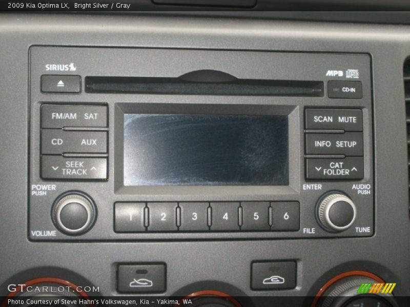 Bright Silver / Gray 2009 Kia Optima LX