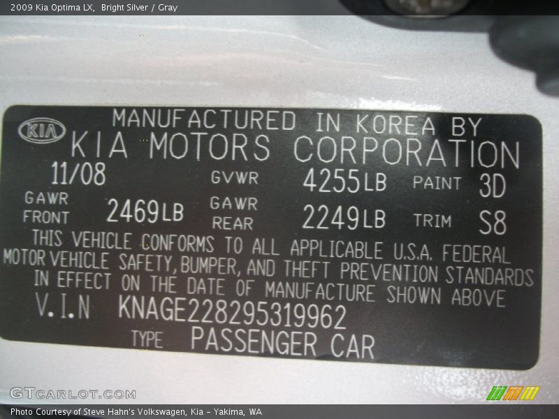 Bright Silver / Gray 2009 Kia Optima LX