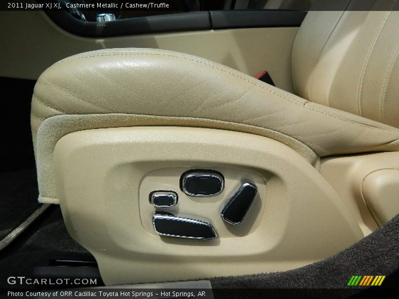 Cashmere Metallic / Cashew/Truffle 2011 Jaguar XJ XJ