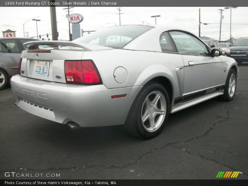 Silver Metallic / Dark Charcoal 1999 Ford Mustang GT Coupe