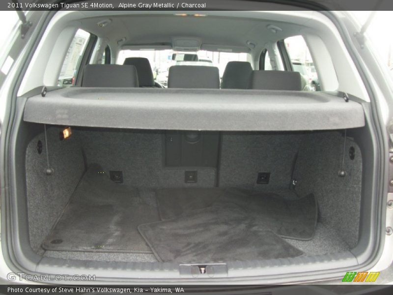 Alpine Gray Metallic / Charcoal 2011 Volkswagen Tiguan SE 4Motion