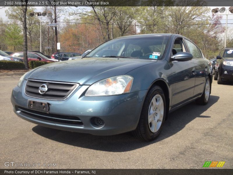 Opal Blue Metallic / Charcoal Black 2002 Nissan Altima 2.5 S