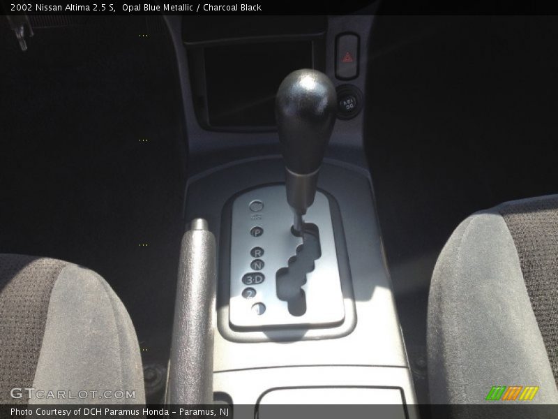 Opal Blue Metallic / Charcoal Black 2002 Nissan Altima 2.5 S