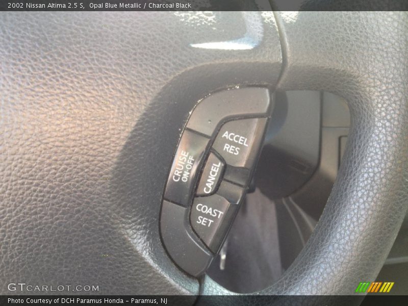 Opal Blue Metallic / Charcoal Black 2002 Nissan Altima 2.5 S
