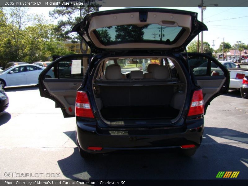 Midnight Blue / Beige 2009 Kia Sorento LX