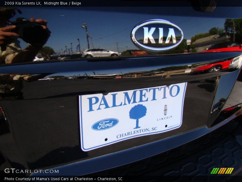 Midnight Blue / Beige 2009 Kia Sorento LX