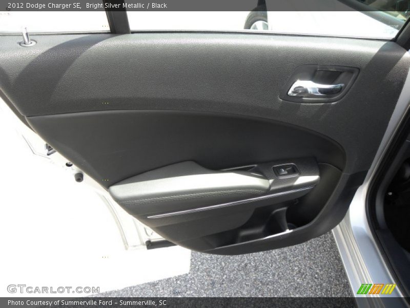 Bright Silver Metallic / Black 2012 Dodge Charger SE