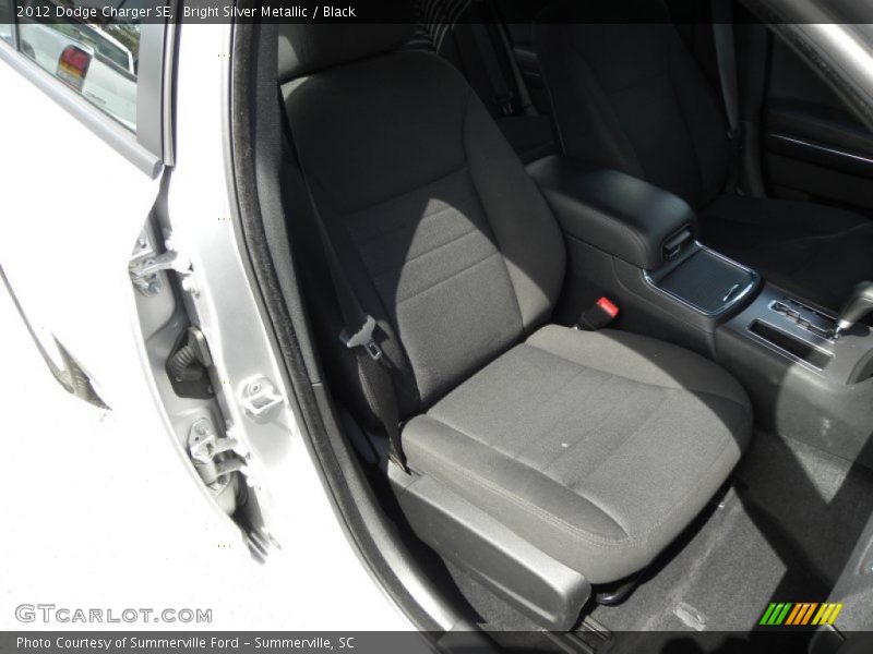 Bright Silver Metallic / Black 2012 Dodge Charger SE