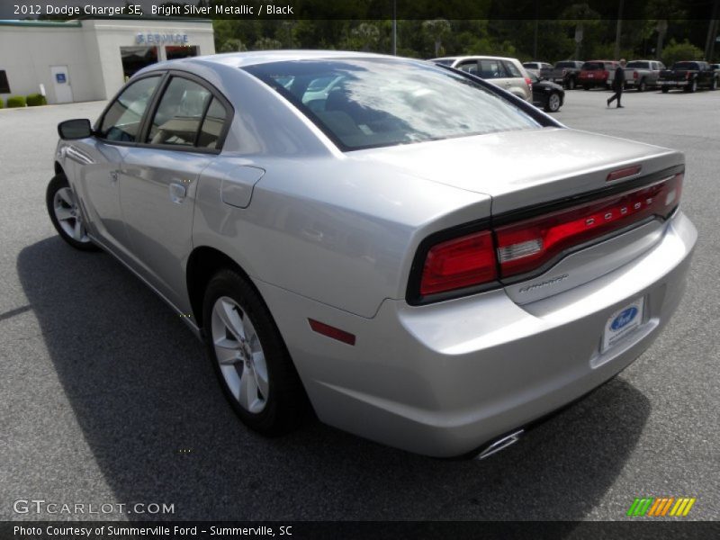 Bright Silver Metallic / Black 2012 Dodge Charger SE