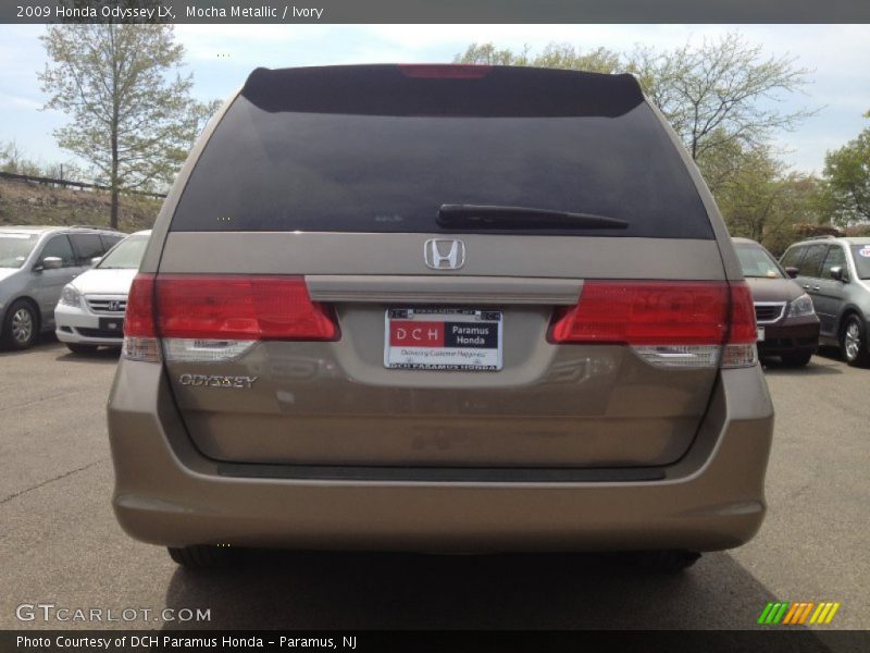Mocha Metallic / Ivory 2009 Honda Odyssey LX