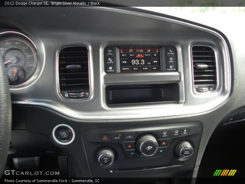Bright Silver Metallic / Black 2012 Dodge Charger SE