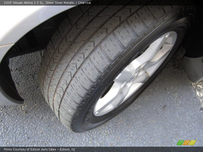 Sheer Silver Metallic / Charcoal 2005 Nissan Altima 3.5 SL