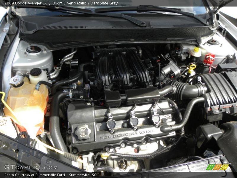 Bright Silver Metallic / Dark Slate Gray 2009 Dodge Avenger SXT