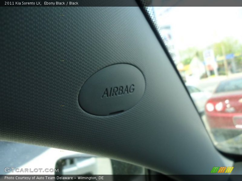 Ebony Black / Black 2011 Kia Sorento LX