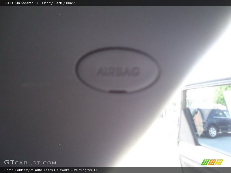 Ebony Black / Black 2011 Kia Sorento LX