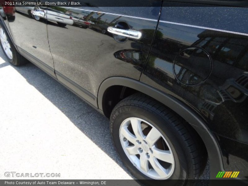 Ebony Black / Black 2011 Kia Sorento LX