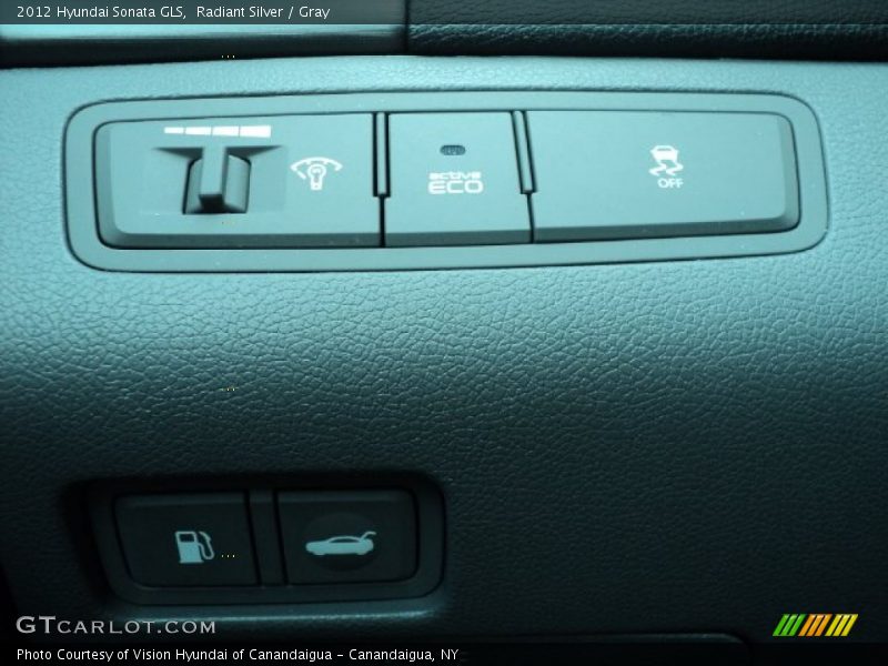 Radiant Silver / Gray 2012 Hyundai Sonata GLS