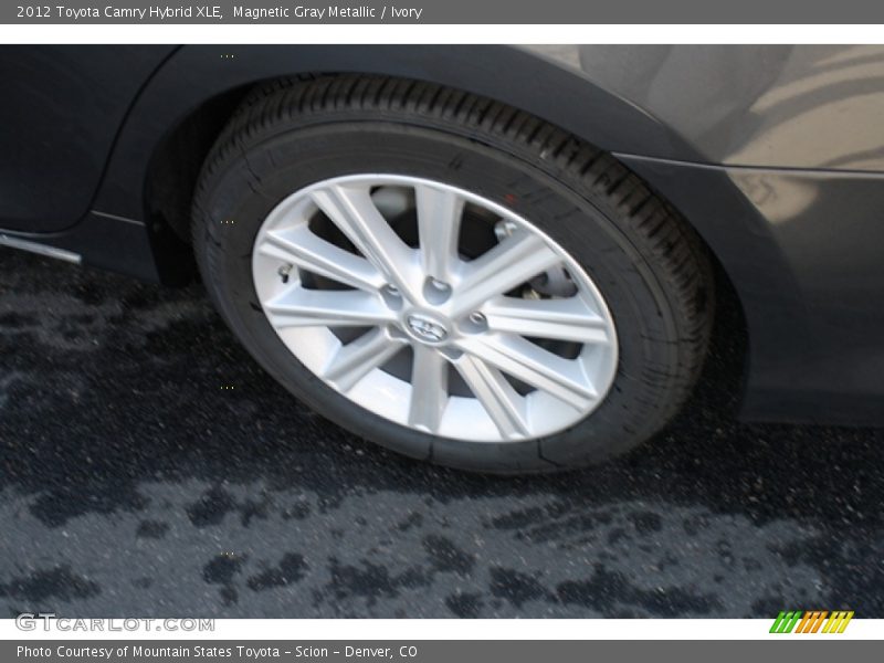 Magnetic Gray Metallic / Ivory 2012 Toyota Camry Hybrid XLE