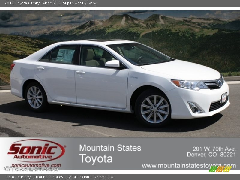 Super White / Ivory 2012 Toyota Camry Hybrid XLE