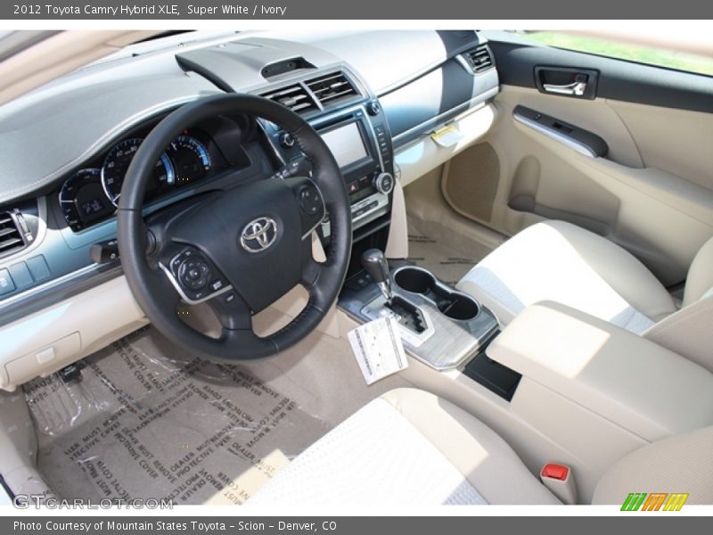 Super White / Ivory 2012 Toyota Camry Hybrid XLE