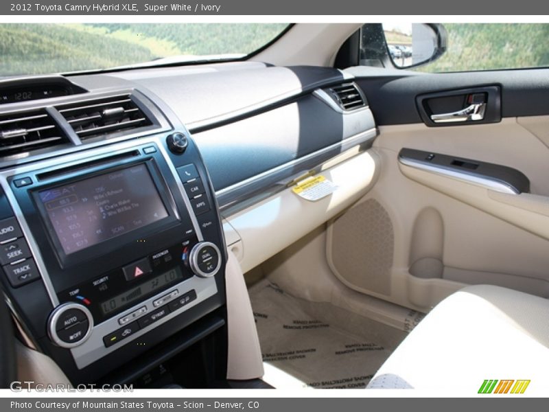 Super White / Ivory 2012 Toyota Camry Hybrid XLE