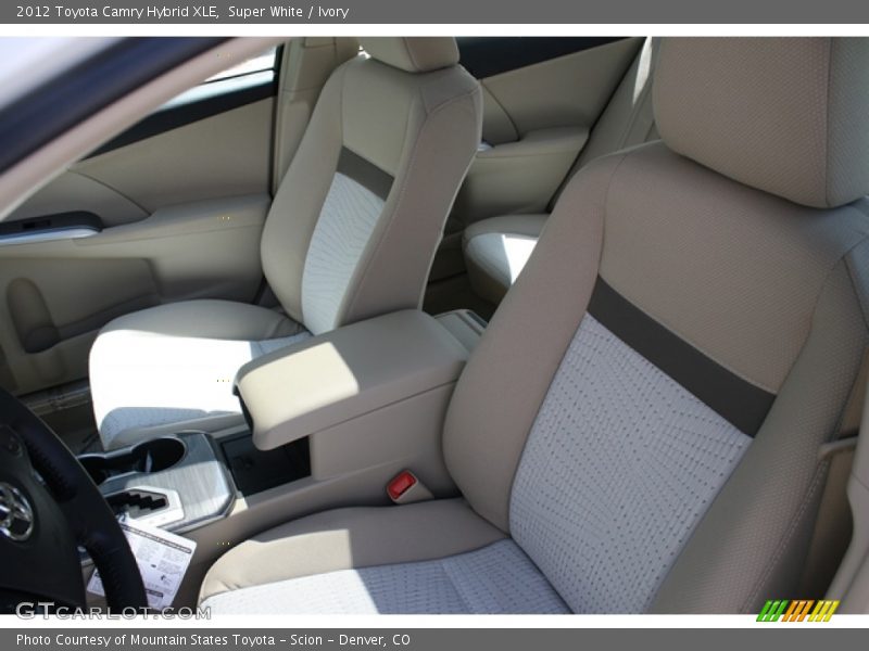Super White / Ivory 2012 Toyota Camry Hybrid XLE
