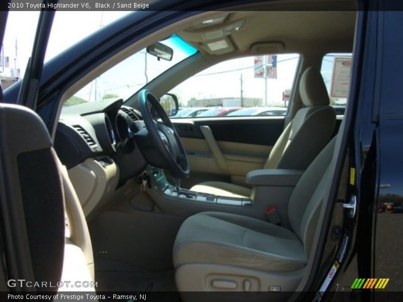 Black / Sand Beige 2010 Toyota Highlander V6