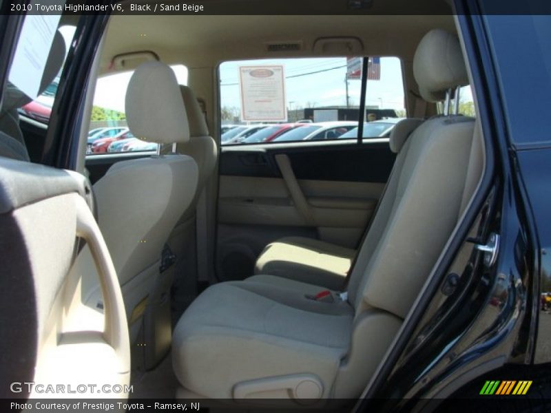 Black / Sand Beige 2010 Toyota Highlander V6