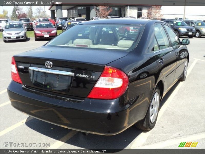 Black / Taupe 2002 Toyota Camry LE