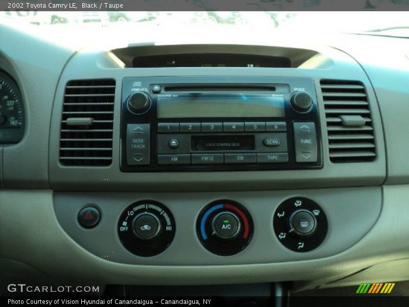 Black / Taupe 2002 Toyota Camry LE