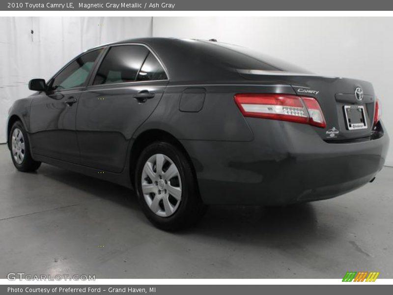 Magnetic Gray Metallic / Ash Gray 2010 Toyota Camry LE