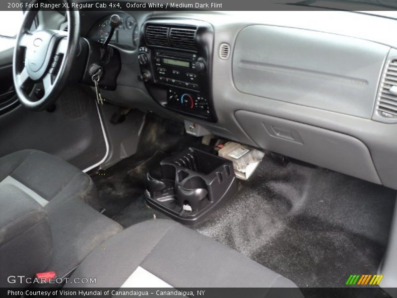 Oxford White / Medium Dark Flint 2006 Ford Ranger XL Regular Cab 4x4
