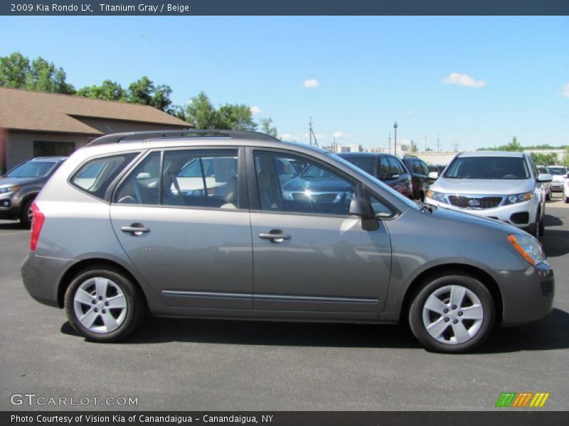 Titanium Gray / Beige 2009 Kia Rondo LX