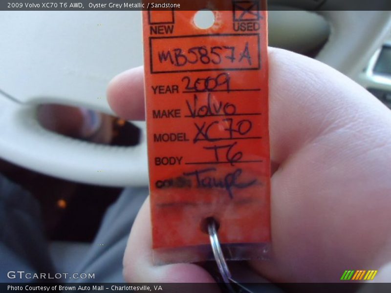 Oyster Grey Metallic / Sandstone 2009 Volvo XC70 T6 AWD