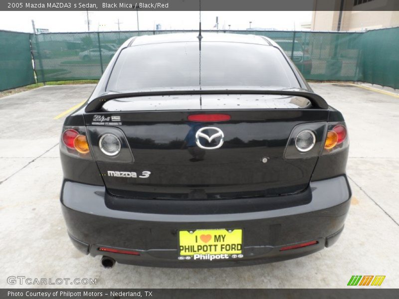 Black Mica / Black/Red 2005 Mazda MAZDA3 s Sedan