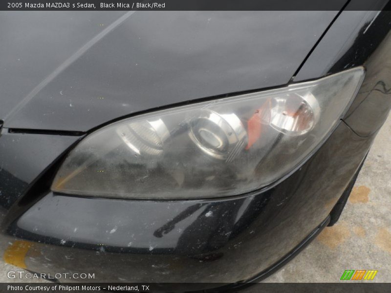 Black Mica / Black/Red 2005 Mazda MAZDA3 s Sedan