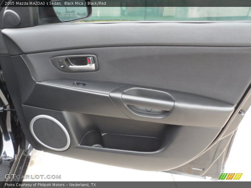 Black Mica / Black/Red 2005 Mazda MAZDA3 s Sedan