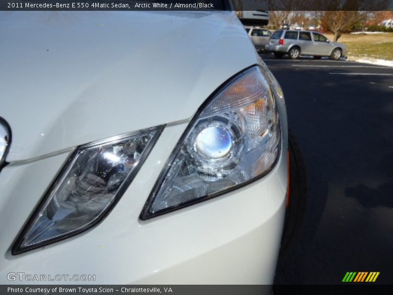 Arctic White / Almond/Black 2011 Mercedes-Benz E 550 4Matic Sedan