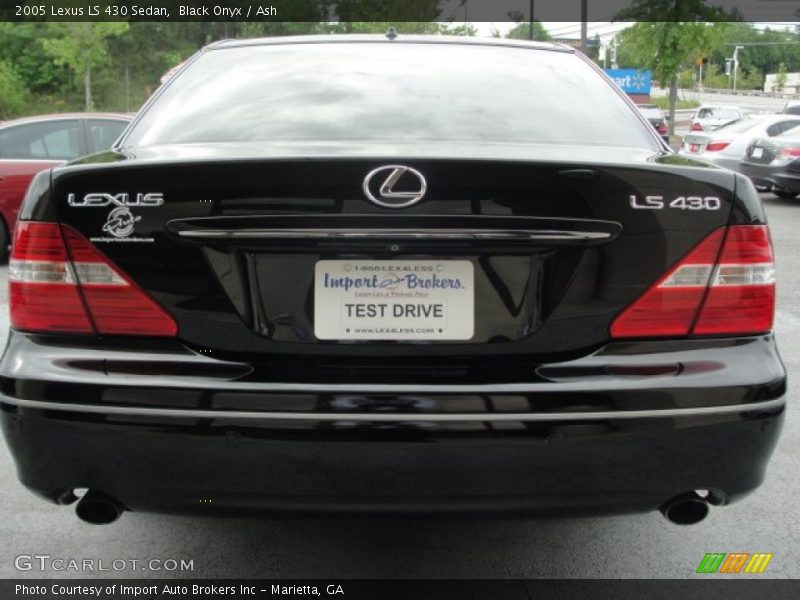Black Onyx / Ash 2005 Lexus LS 430 Sedan